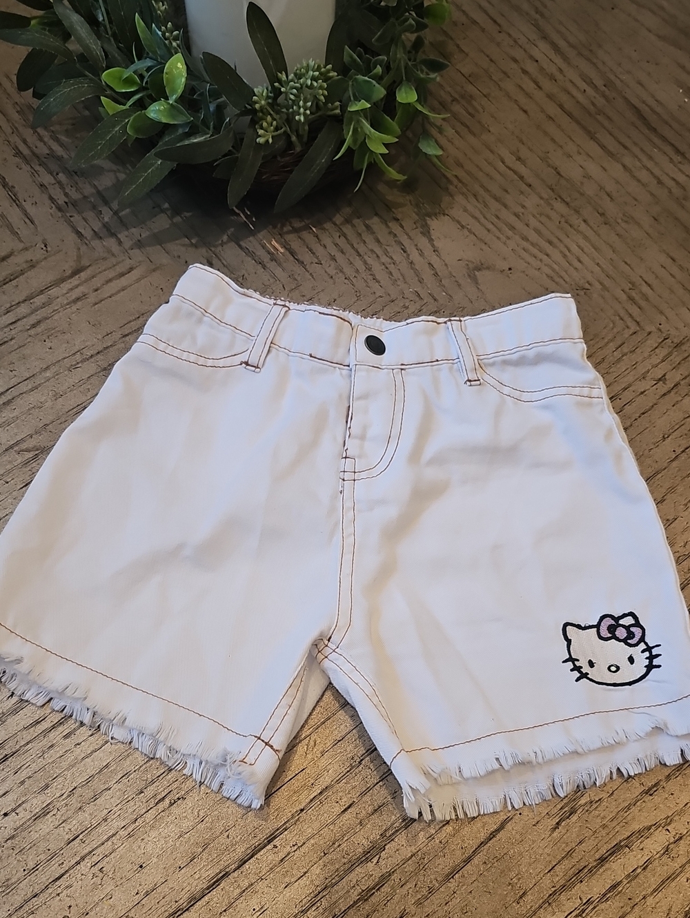 Hello Kitty White Denim Frayed Shorts Size 6X